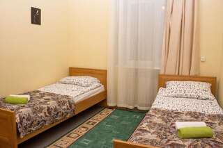 Гостиница Логос  Санкт-Петербург Двухместный номер с 2 отдельными кроватями и общей ванной комнатой-12